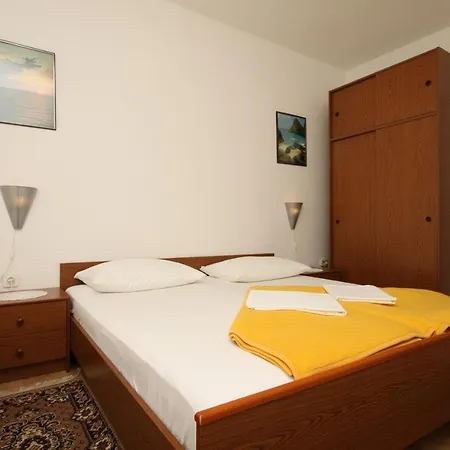 And By The Sea Starigrad, Paklenica - 6591 Konukevi