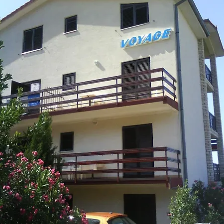 And By The Sea Starigrad, Paklenica - 6591 Maison d'hôtes Starigrad Paklenica