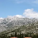 Apartments And Rooms By The Sea Starigrad, Paklenica - 6591 Gasthof 3*