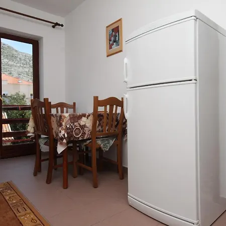 Apartments And Rooms By The Sea Starigrad, Paklenica - 6591 3*