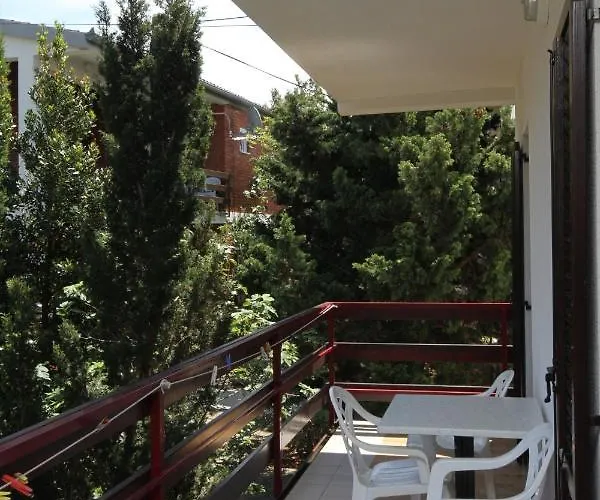 Konukevi And By The Sea Starigrad, Paklenica - 6591 Starigrad Paklenica