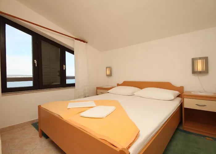 And By The Sea Starigrad, Paklenica - 6591 3*