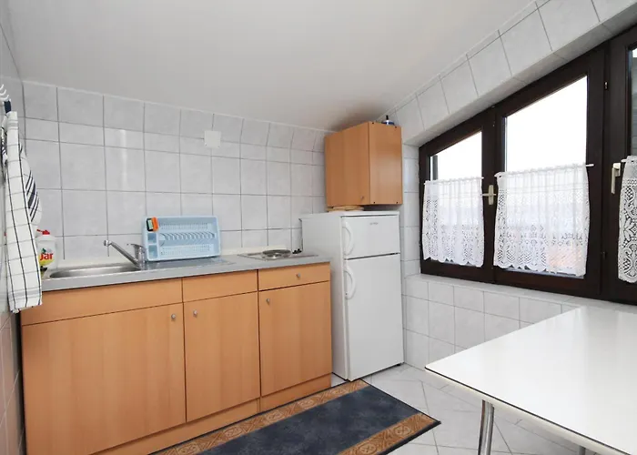 And By The Sea Starigrad, Paklenica - 6591 Konukevi